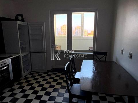 квартира за адресою Сергія Данченка вул., 5