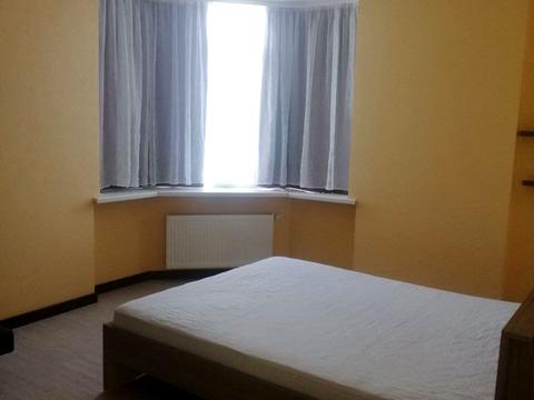 квартира за адресою Миколи Ушакова вул., 1-Б