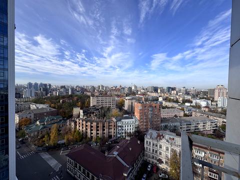 квартира за адресою Бульварно-Кудрявська вул. (Воровського), 17