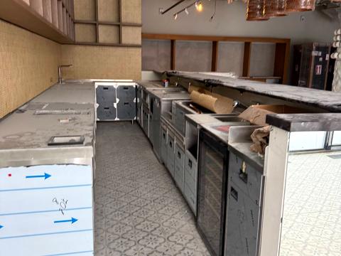 комерційна за адресою урочище Вишні вул., (Будинок)