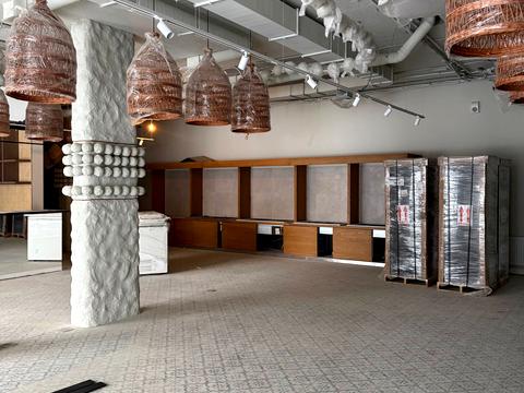 комерційна за адресою урочище Вишні вул., (Будинок)