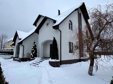 будинок за адресою Дачна