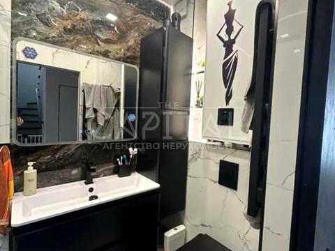 будинок за адресою Леоніда Каденюка вул. (Поповича), 1-Б