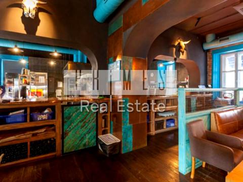 комерційна за адресою Петра Сагайдачного вул., 8