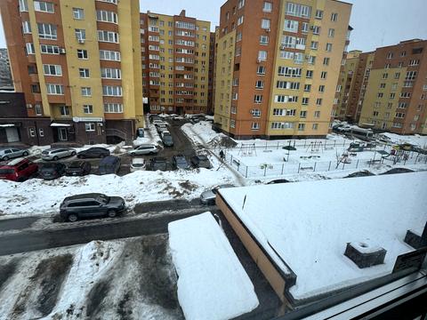 квартира за адресою Коновальця вул., (Будинок)