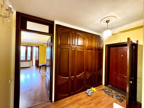 квартира за адресою Дмитра Яворницького просп. (Карла Маркса), 45