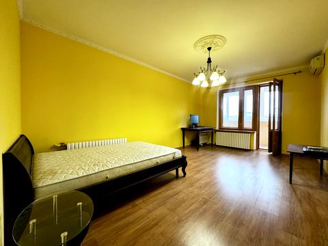 квартира за адресою Дмитра Яворницького просп. (Карла Маркса), 45