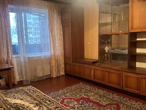 квартира за адресою Анни Ахматової вул., 6