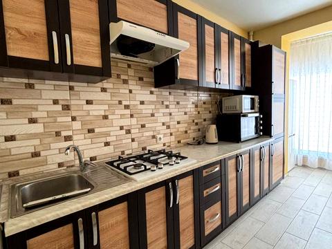 квартира за адресою Подільська вул., 10/4