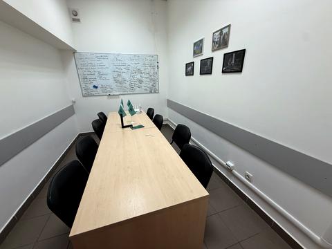 комерційна за адресою Наукова вул., 7б