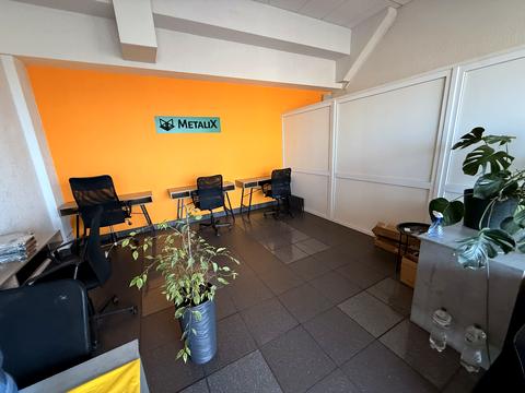 комерційна за адресою Наукова вул., 7б