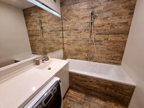 квартира по адресу Авиаконструктора Игоря Сикорского ул. (Танковая), 1-Б