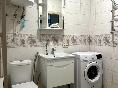 квартира за адресою Київ, Драгоманова вул., 2