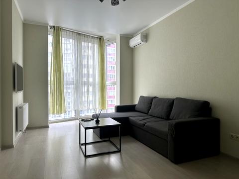 квартира за адресою Київ, Драгоманова вул., 2