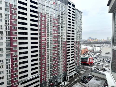 квартира за адресою Київ, Драгоманова вул., 2