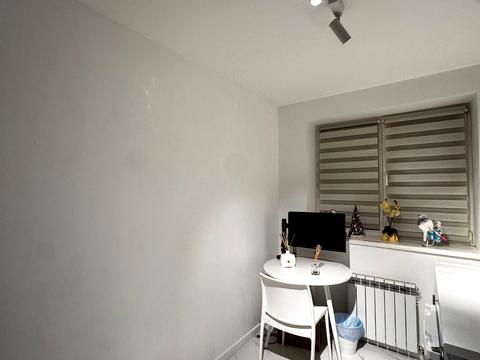 коммерческая по адресу Амосова ул., 60