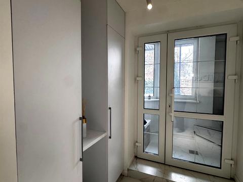 коммерческая по адресу Амосова ул., 60