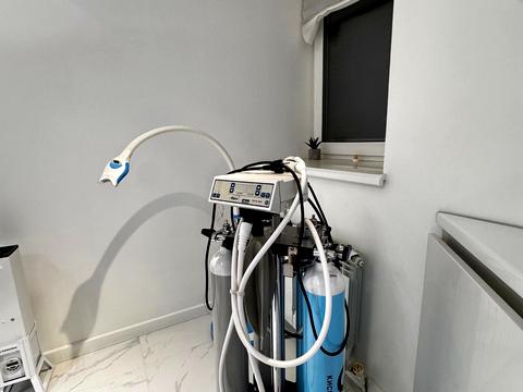 коммерческая по адресу Амосова ул., 60