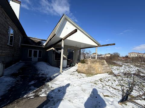 будинок за адресою Тіниста