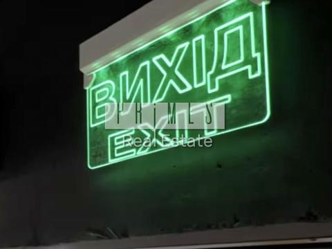 паркомісце за адресою Василя Тютюнника вул. (Анрі Барбюса), 39а