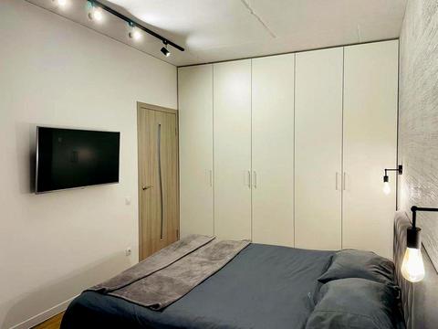 квартира за адресою Салютна вул., 2к16