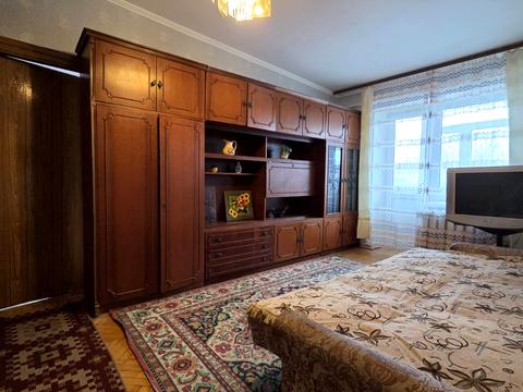 квартира за адресою Олександра Олеся вул., 4