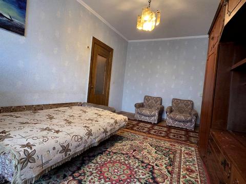 квартира за адресою Олександра Олеся вул., 4