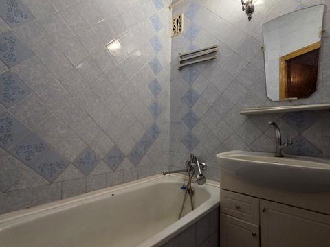 квартира за адресою Олександра Олеся вул., 4