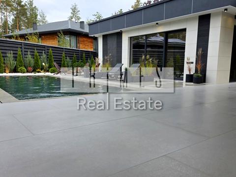 будинок за адресою Молодіжна