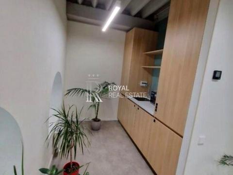 комерційна за адресою Київ, майдан Незалежності пл., 2