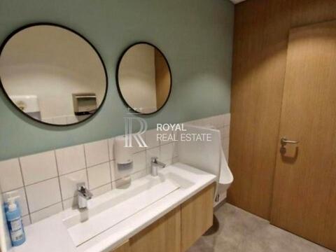 комерційна за адресою Київ, майдан Незалежності пл., 2