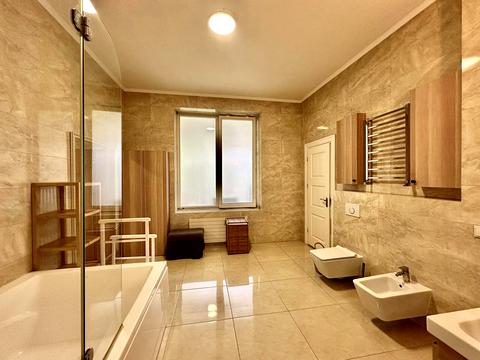 квартира за адресою Михайла Грушевського вул., 12