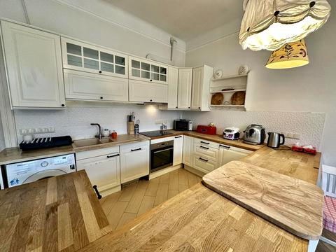 квартира за адресою Михайла Грушевського вул., 12