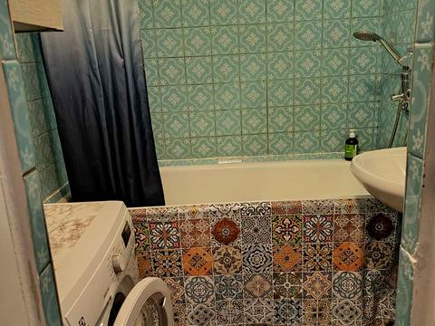 квартира за адресою Квітневий пров., 1-А