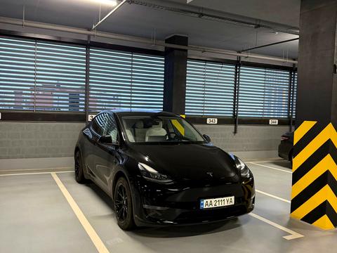 паркоместо по адресу Володимира Вернадського ул. (Дзержинського), 35-Н