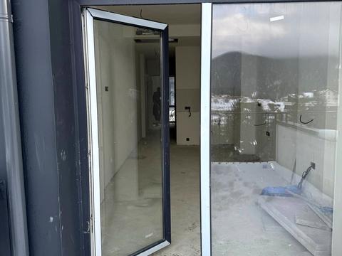 комерційна за адресою урочище Вишні вул., (Будинок)