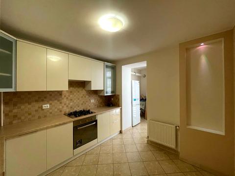 квартира за адресою Молодіжна вул., (Будинок)