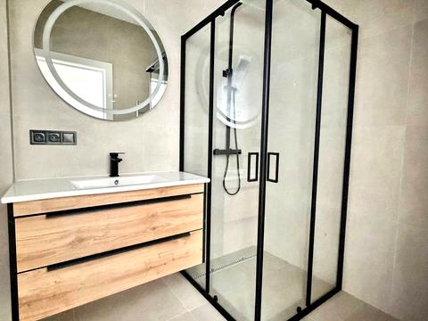 дом по адресу Івасюка