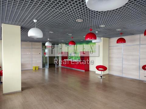 комерційна за адресою Київ, Вацлава Гавела бульв. (Івана Лепсе), 6-В