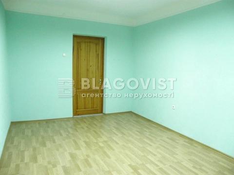 комерційна за адресою Межигірська вул., 54