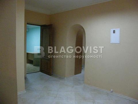 комерційна за адресою Межигірська вул., 54