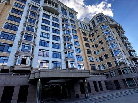 комерційна за адресою Михайла Грушевського вул., 9-А