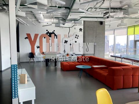 комерційна за адресою Миколи Міхновського бульв. (Дружби народів), 3