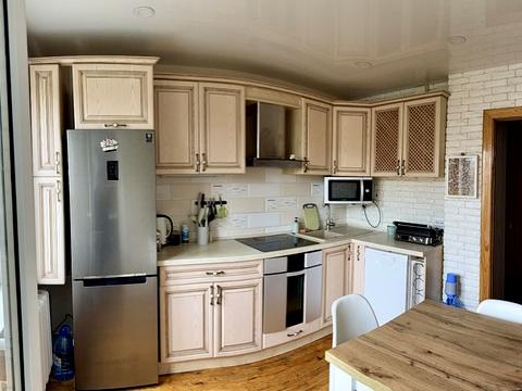 квартира по адресу Академика Янгеля ул., 8