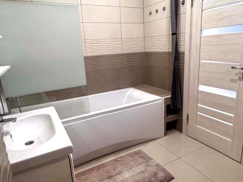 квартира за адресою Весняна вул., 12