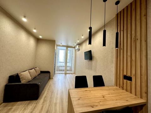 квартира за адресою Зарічна вул., 4