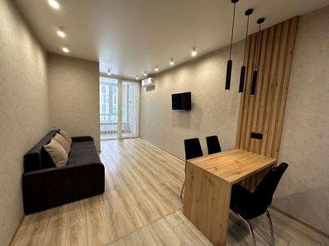 квартира за адресою Зарічна вул., 4