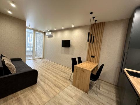 квартира за адресою Зарічна вул., 4