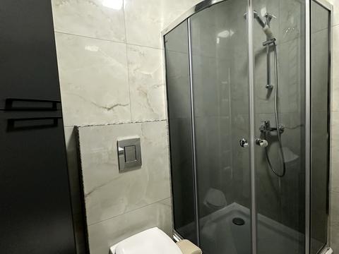 квартира за адресою Зарічна вул., 4