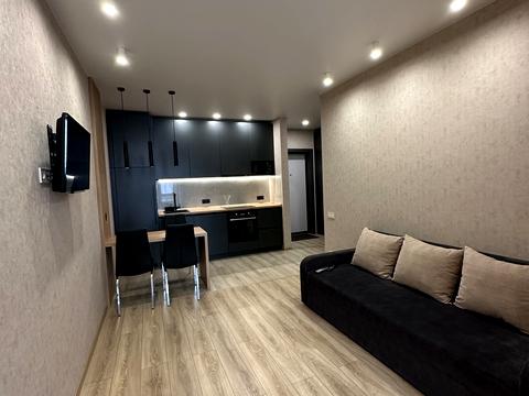 квартира за адресою Зарічна вул., 4